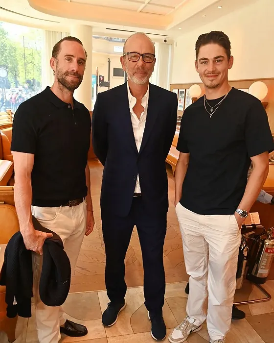 На фото Джозеф Файнс и Хиро Файнс-Тиффин. Фото опубликовано в социальной сети Instagram пользователем @heroftmx